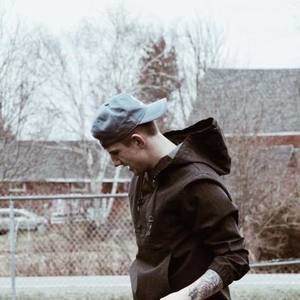 Meet your Posher, Cameron