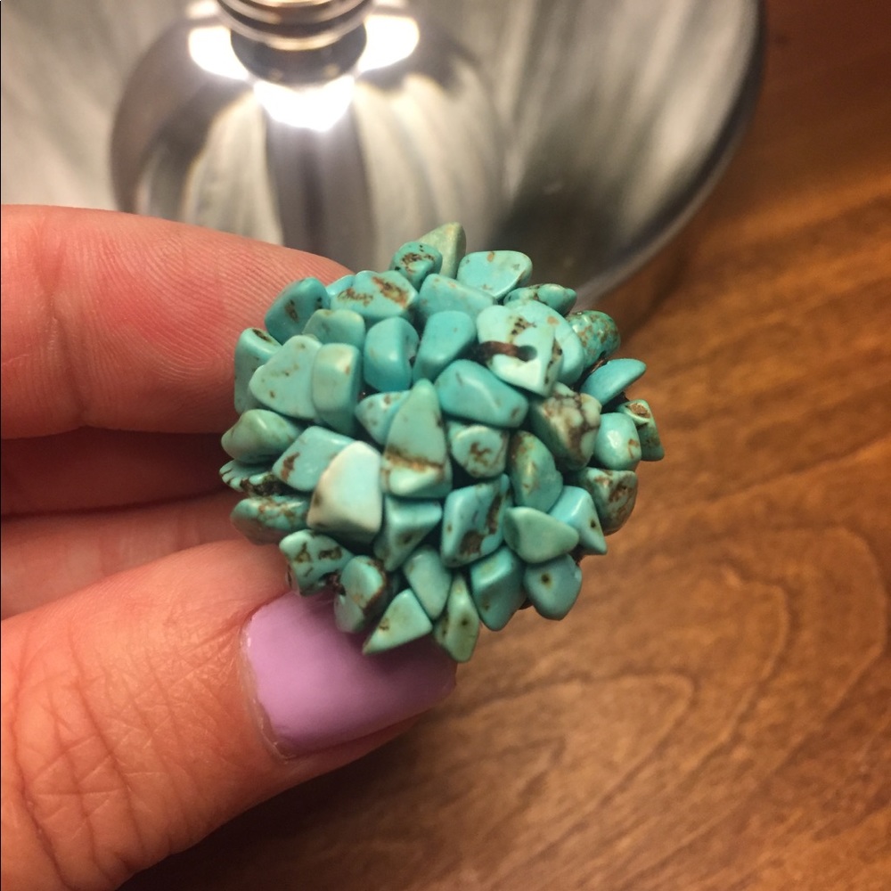 Turquoise stone cluster ring