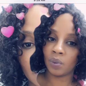 Meet your Posher, Keisha