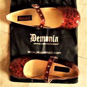Red Sparkle Leopard Print Mary Janes Size 11 NWOT