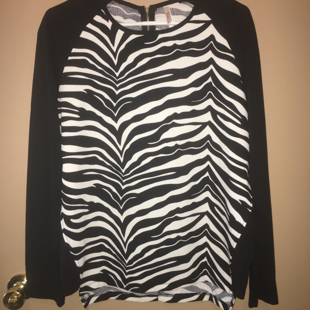 Zebra top