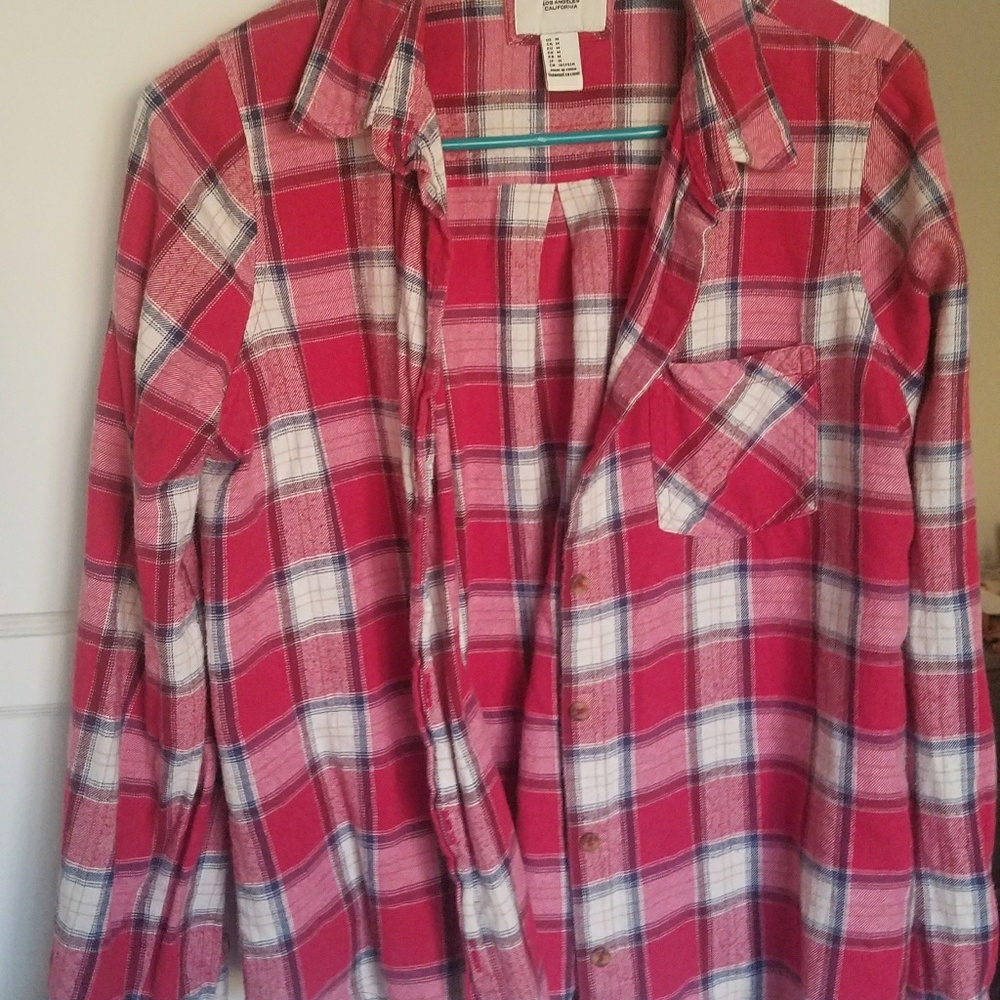 Red flannel - Picture 3 of 4