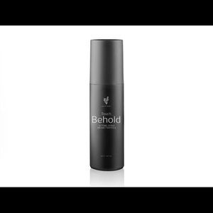Younique Touch Behold Setting Spray Younique Touch Behold Setting Spray