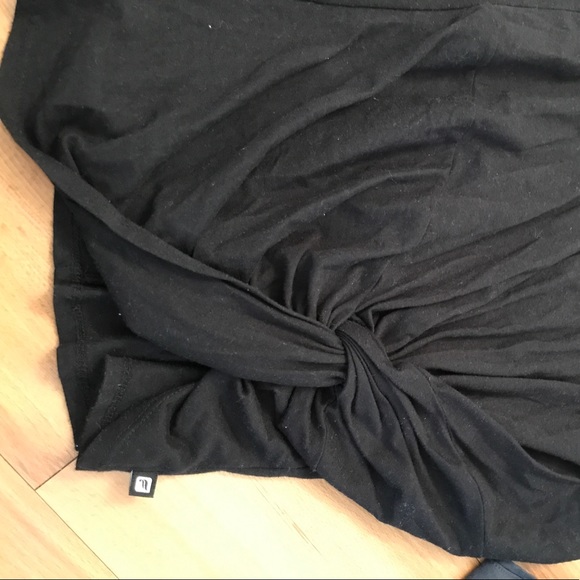 Workout top bundle - Picture 4 of 5