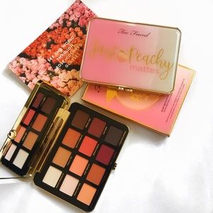 • too faced • just peachy 🍑 mattes palette • too faced • just peachy 🍑 mattes palette