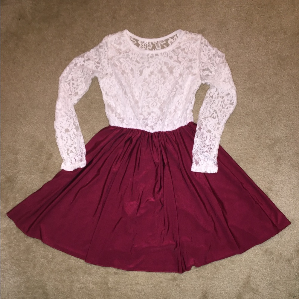 **SOLD** NWOT white lace skater mini formal dress