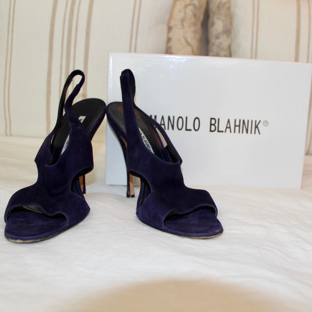 Manolo Blahnik Navy Slingback Sandals