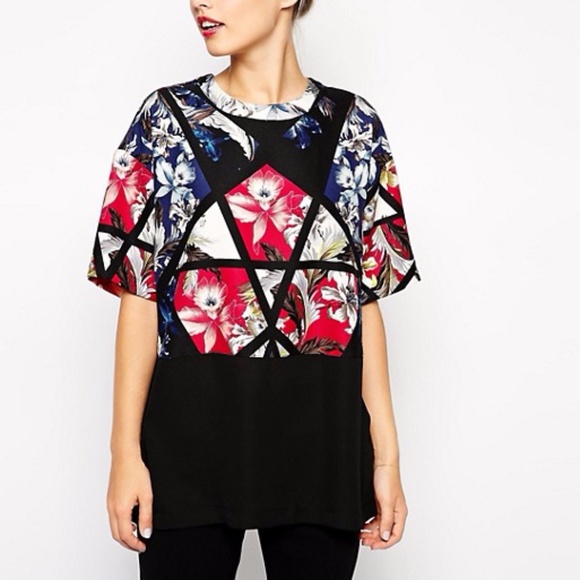 ASOS Tops - ⛔️ SOLD ⛔️ Floral Geometric Top