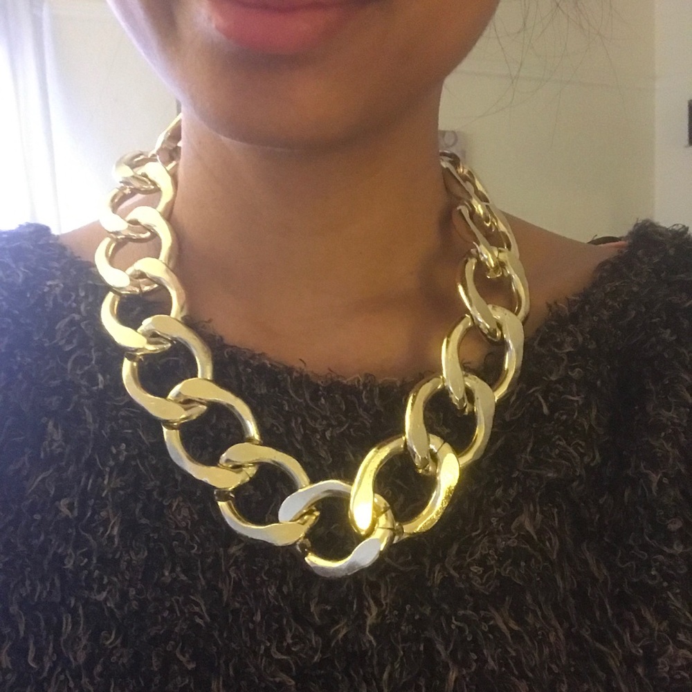Gold Chain - Picture 2 of 2