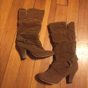 7.5 suede boots