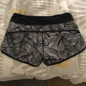 Lululemon Speed Short Two Way Stretch 2.5"