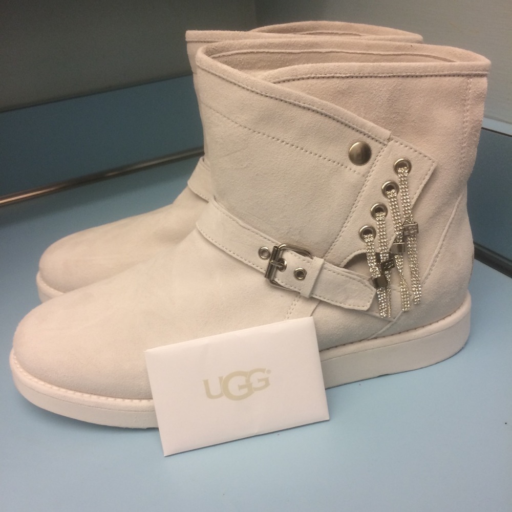 Ugg Karisa Everlasting Boot