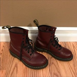 Dr. Martens (Burgundy) size 38