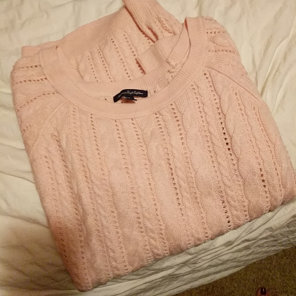 American eagle small pink sweater