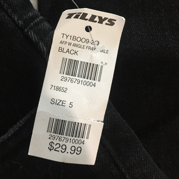 NWT black skinny jeans - Picture 4 of 6