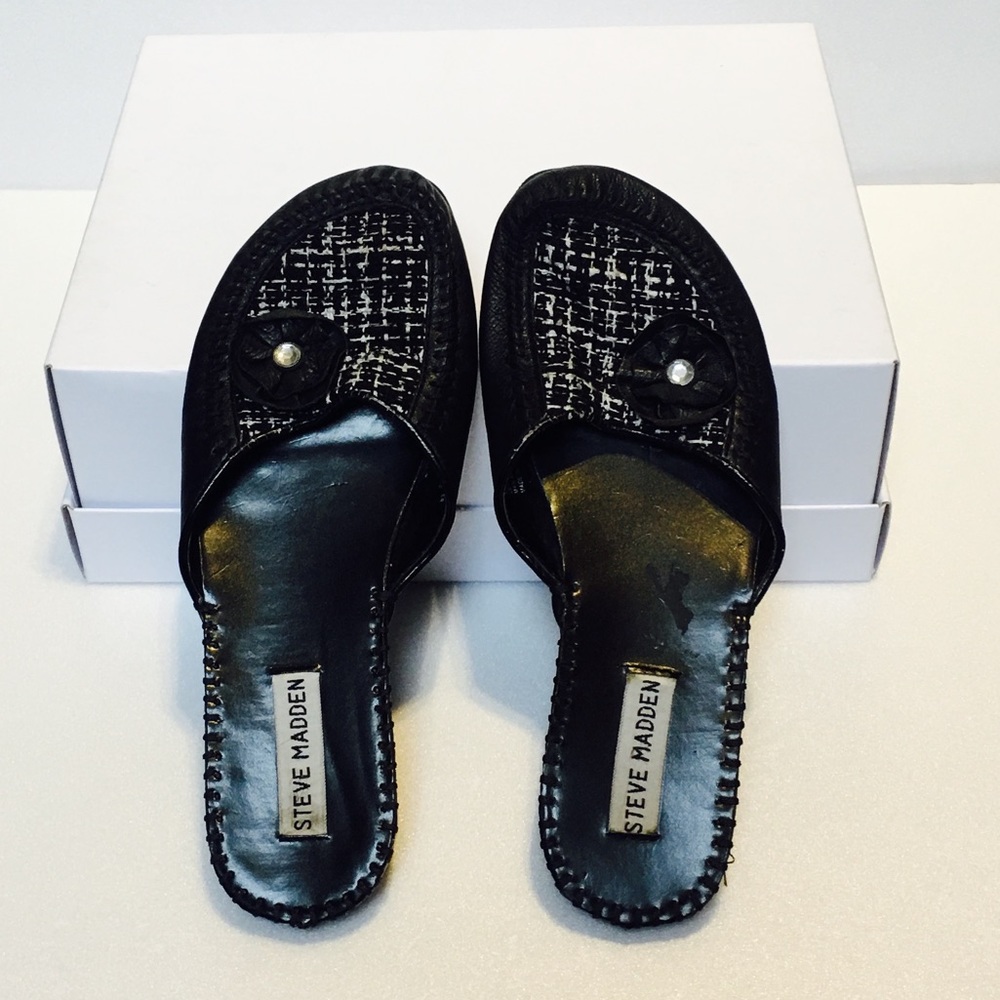 Steve Madden flats with open back