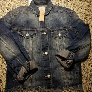 NWT American Eagle woman's small denim jean jacket NWT American Eagle woman's small denim jean jacket