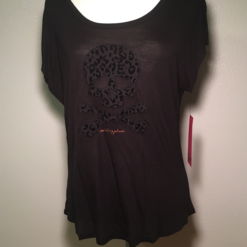 NWT Betsey Johnson Black Leopard Skull Workout Tee