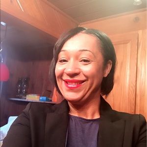 Meet your Posher, Ercilia