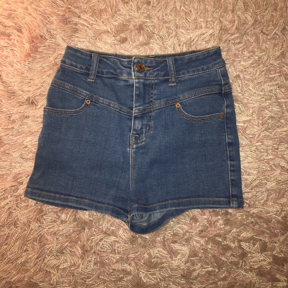 Urban Outfitters (BDG) High waisted jean shorts