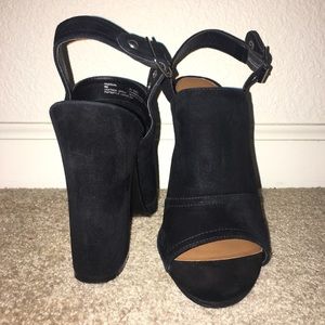 Steve Madden "Pasqual" Size 8