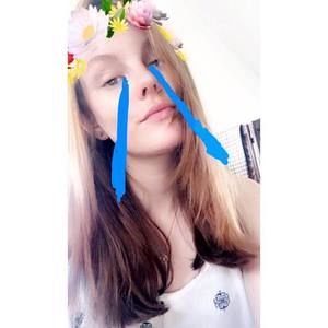 Meet your Posher, Olivia