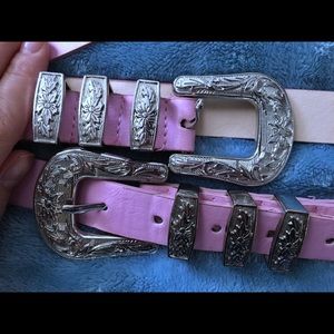 Double buckle detailed baby pink cowgirl belt