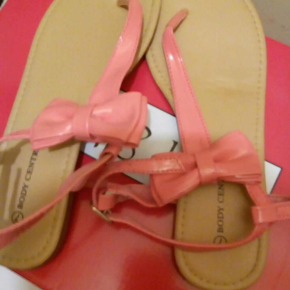 Body Central Bow Sandals