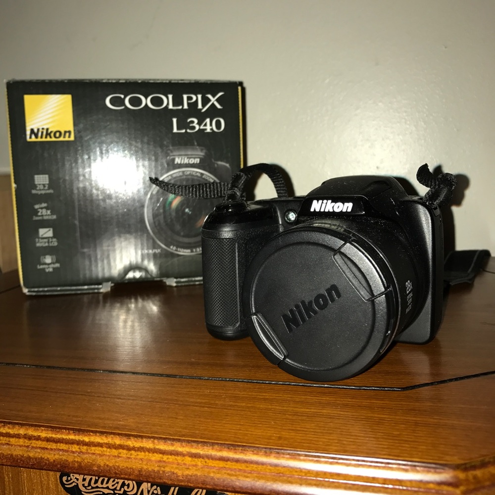 Nikon Coolpix L340 Camera