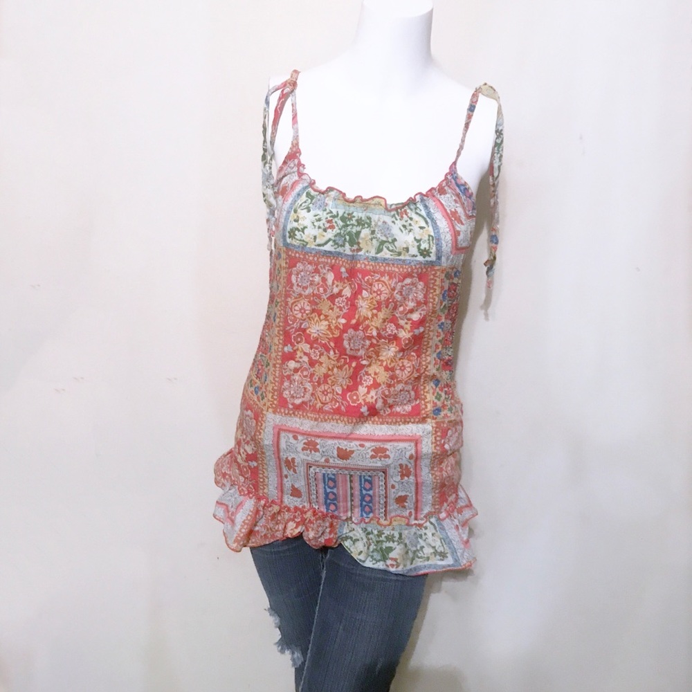 Cute patterned top with adjustable straps