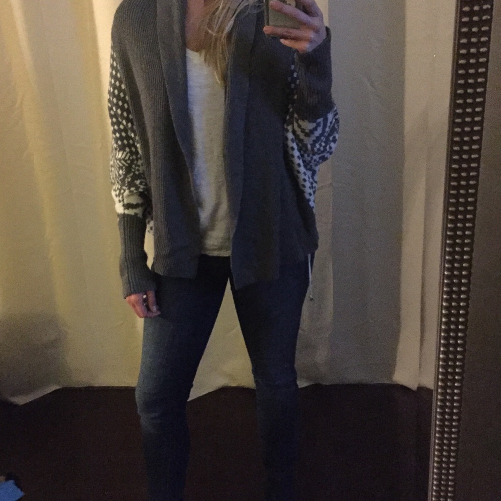 Express Cardigan - Picture 2 of 4