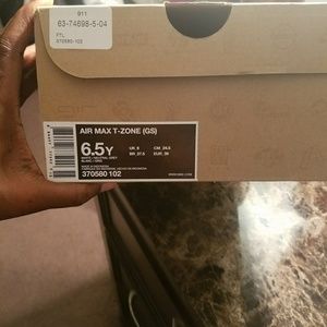 Female Air Max T-Zone