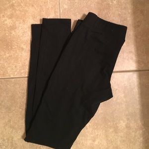Liz Lange maternity leggings