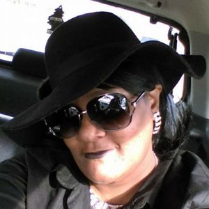 Meet your Posher, Denise