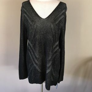 2 for $20🍒 ❤️Fun Black Sweater❤️