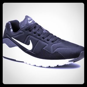 Nike - Air Max - Zoom Pegasus 92 - Sz 10 / 10.5