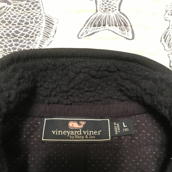 Vineyard Vine Jacket - Picture 2 of 3