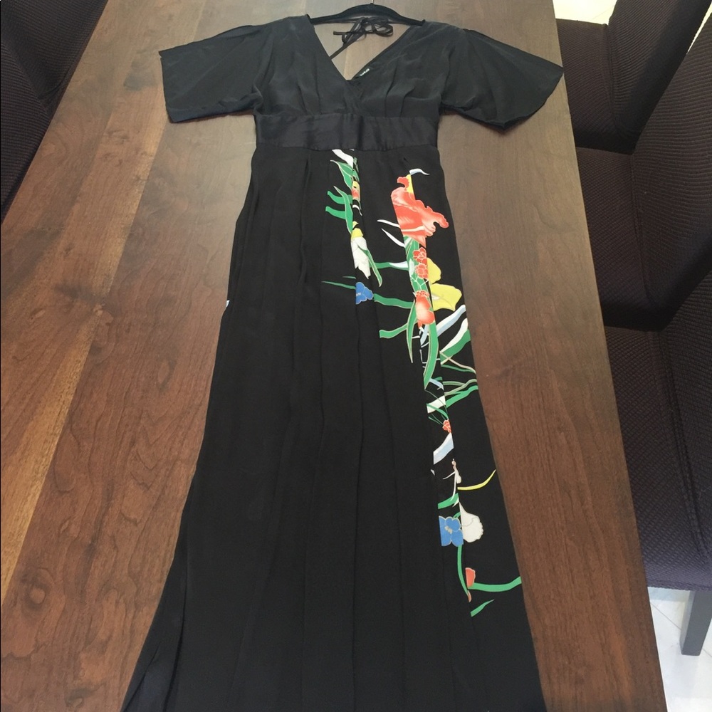 bebe Maxi flowy dress