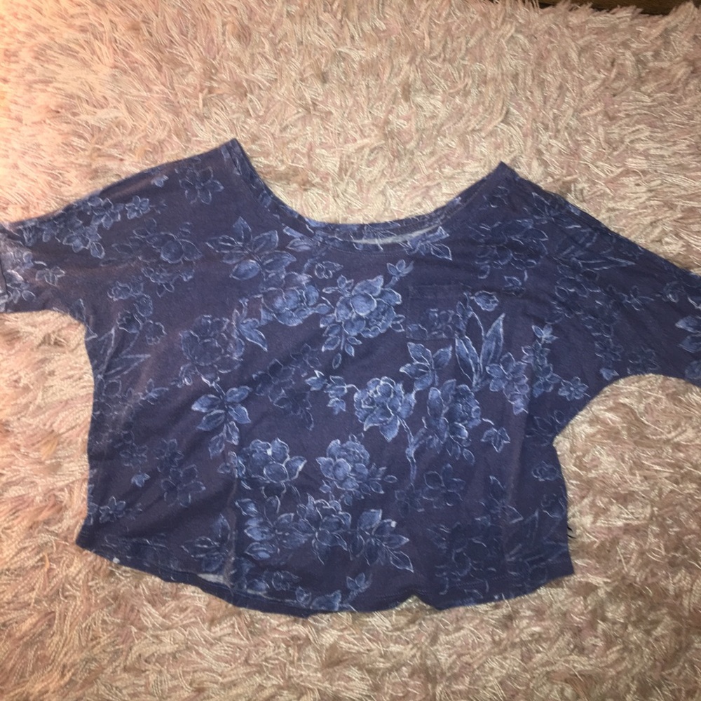Abercrombie Cropped Tshirt
