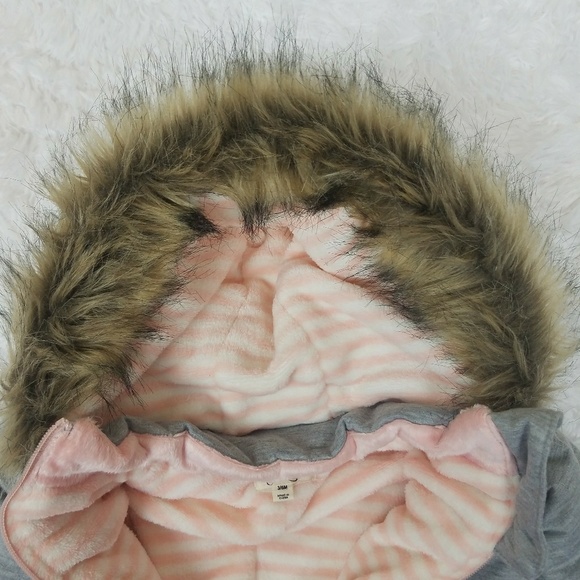 Jessica Simpson Faux Fur Baby Romper Bodysuit - Picture 5 of 8