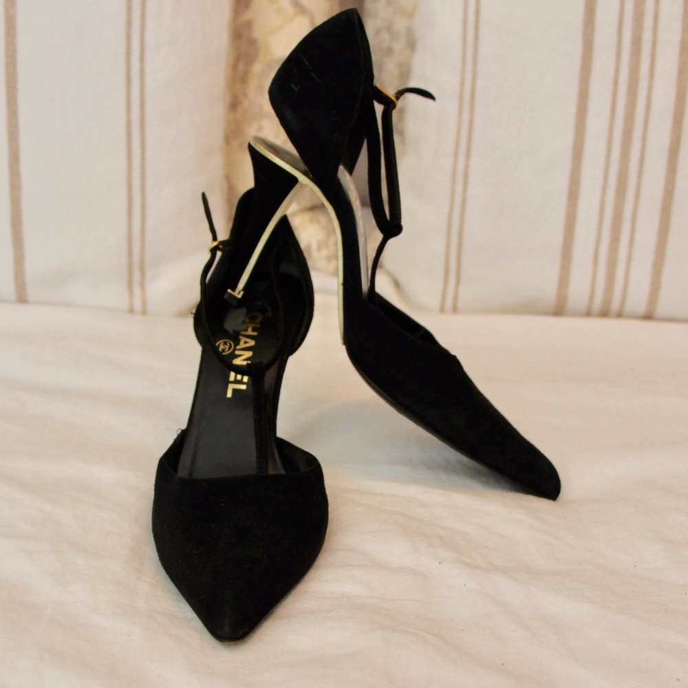 Chanel T-Stap Elevated heel