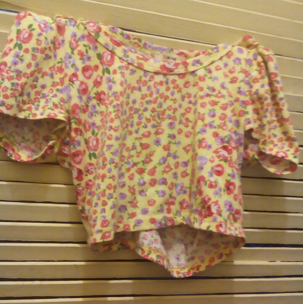 Floral croptop