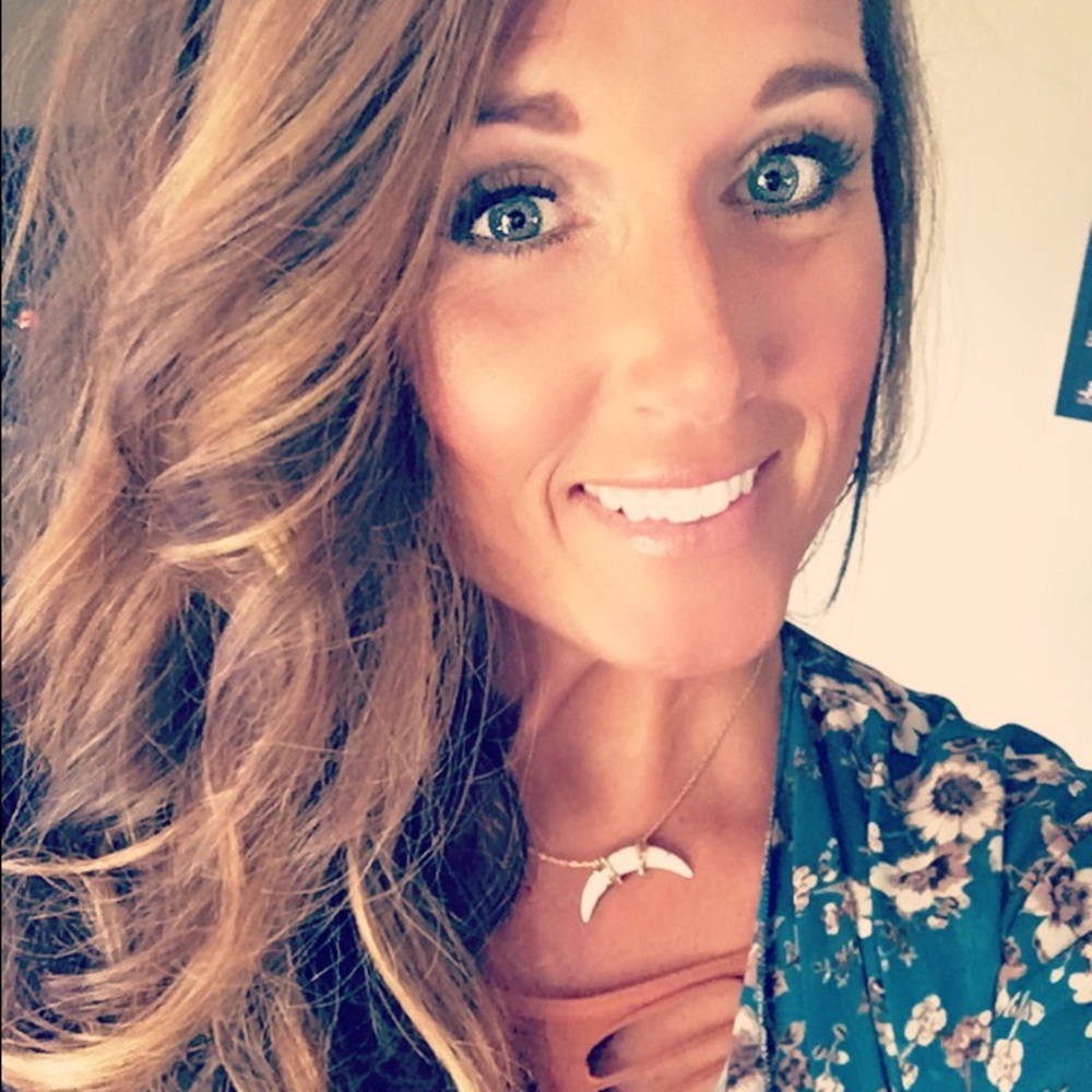 Meet your Posher, Cari