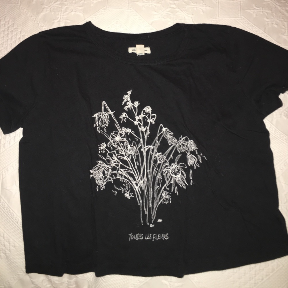 Urban Outfitters "Toutes les Fleurs" Graphic Tee