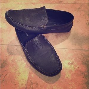 I'm selling black Alfani shoes