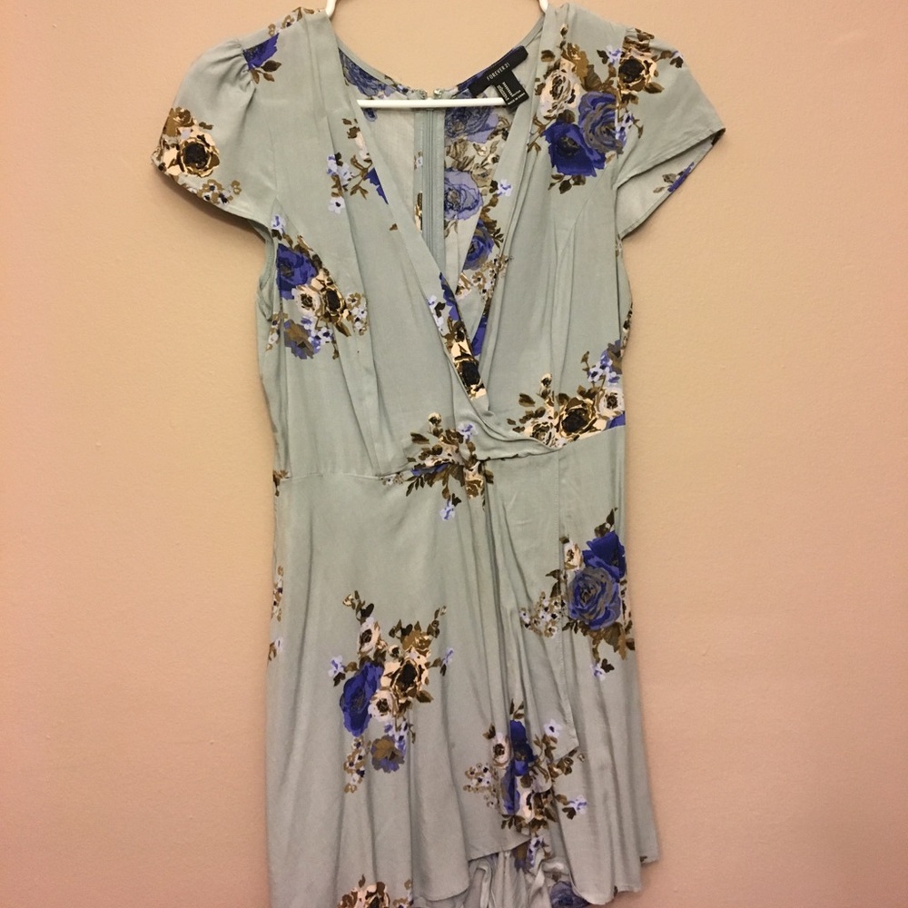 Cute little romper!