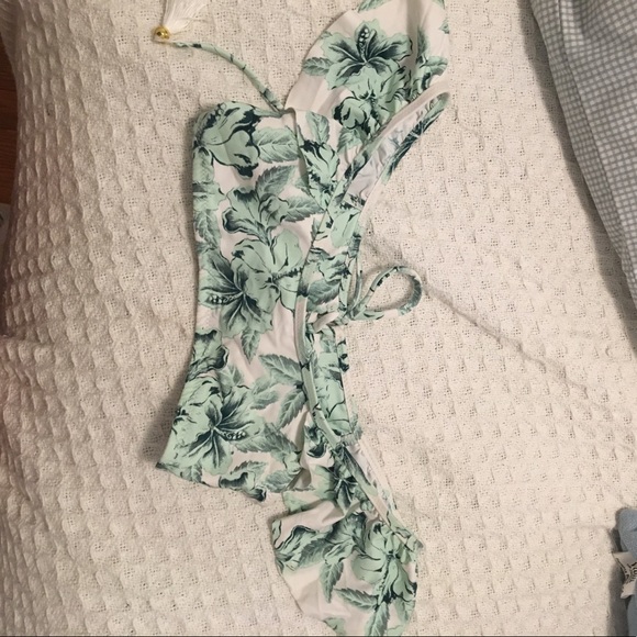 Brand new Amuse swim top - Picture 3 of 3