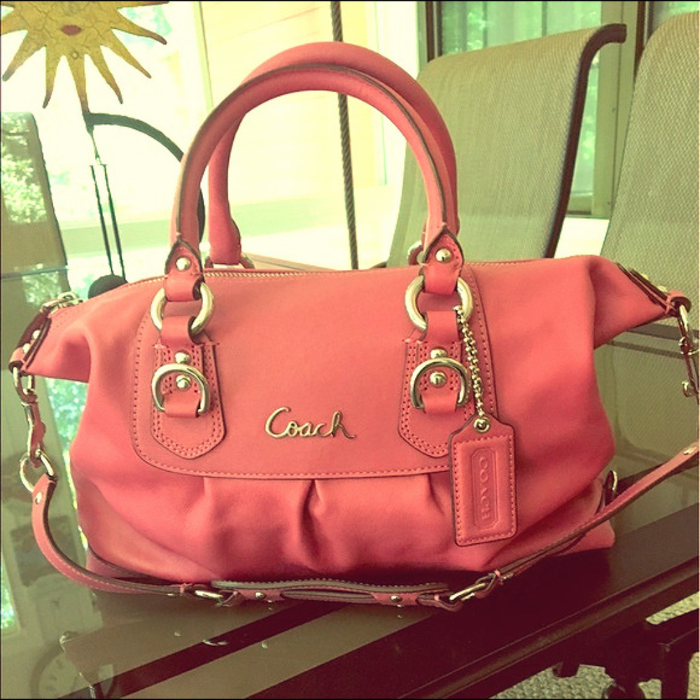 Pink-Leather-Coach-Shoulder-Bag  F15445