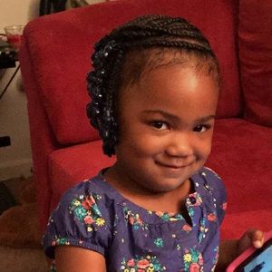 Meet your Posher, Ebony