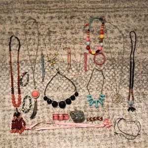 Jewelry lot! 20+pieces! J.crew anthropology π Jewelry lot! 20+pieces! J.crew anthropology π